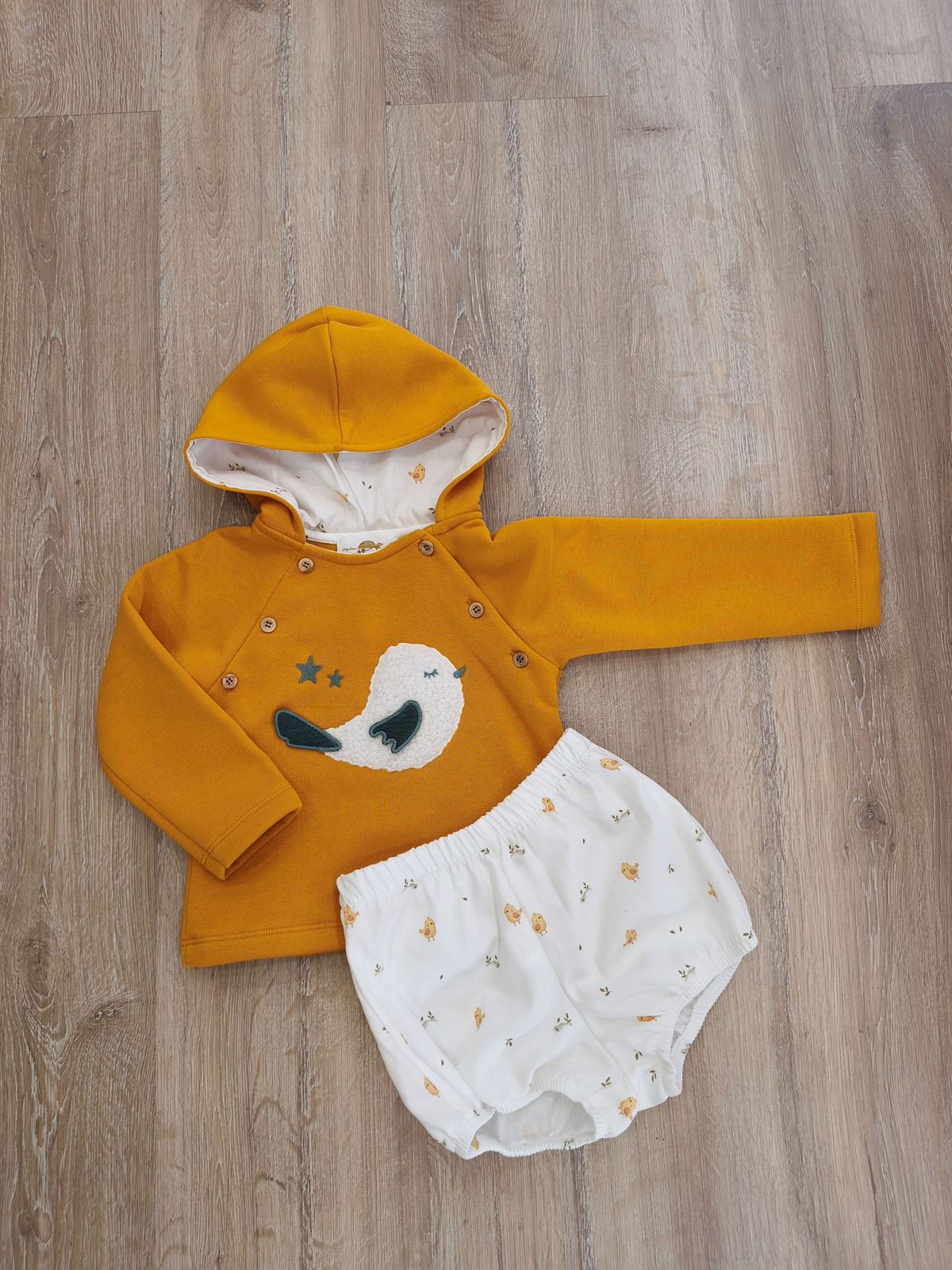 Conjunto niño mostaza - Imagen 1